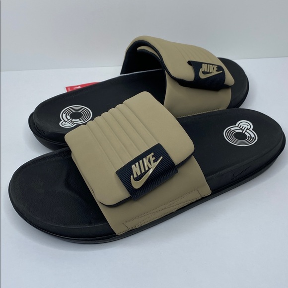 Nike Slides - Picture 4 of 7